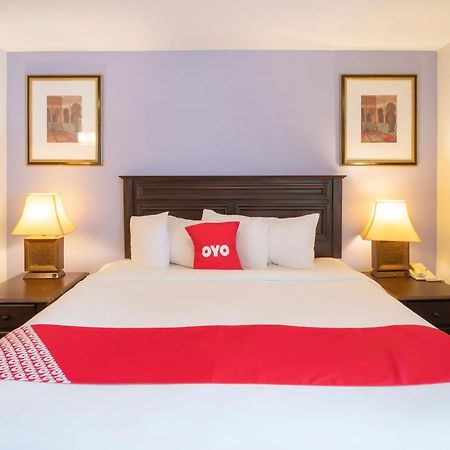 فندق Oyo Townhouse Houston Airport North المظهر الخارجي الصورة
