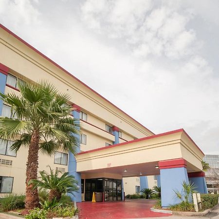 فندق Oyo Townhouse Houston Airport North المظهر الخارجي الصورة