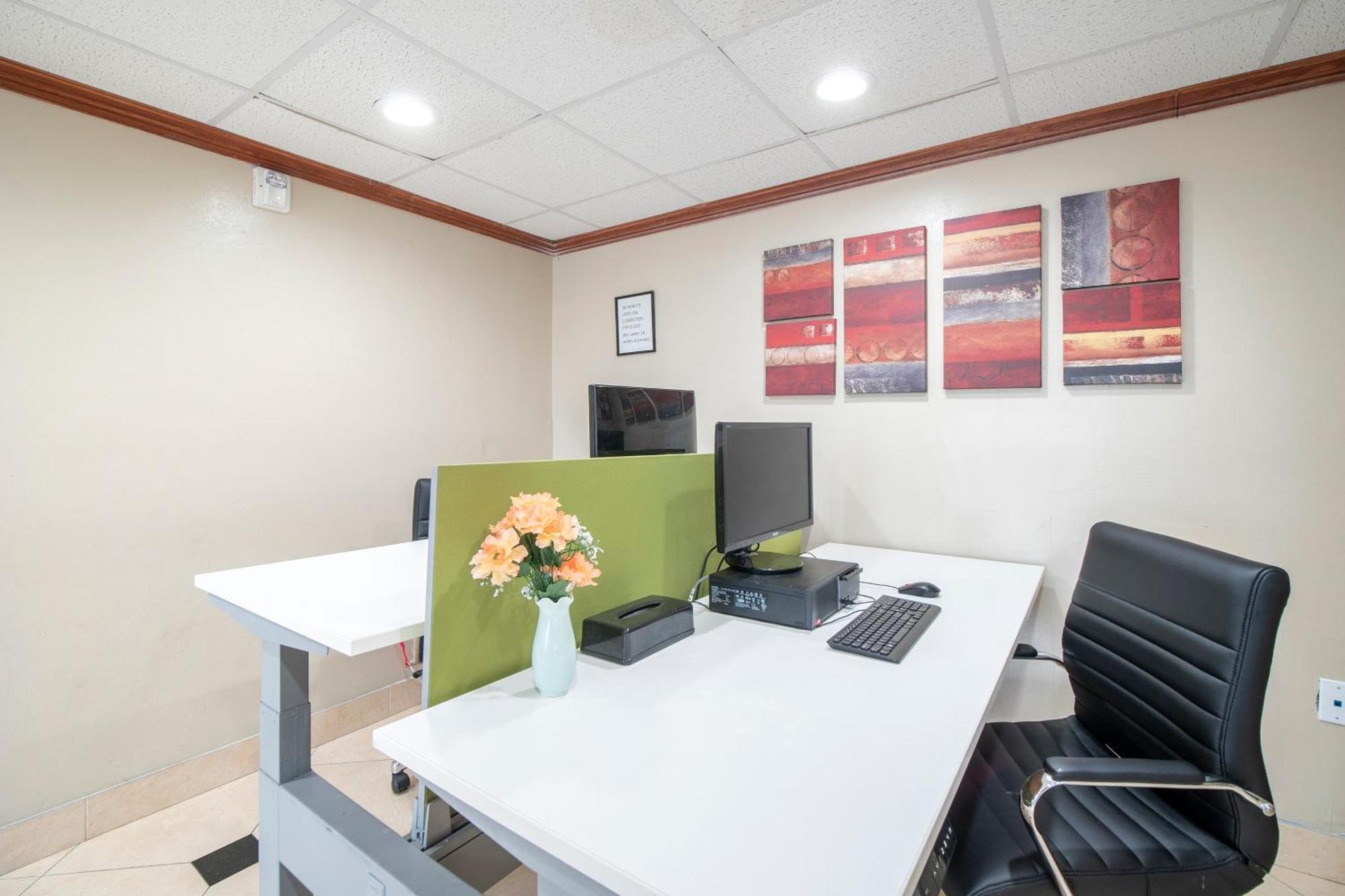 فندق Oyo Townhouse Houston Airport North المظهر الخارجي الصورة
