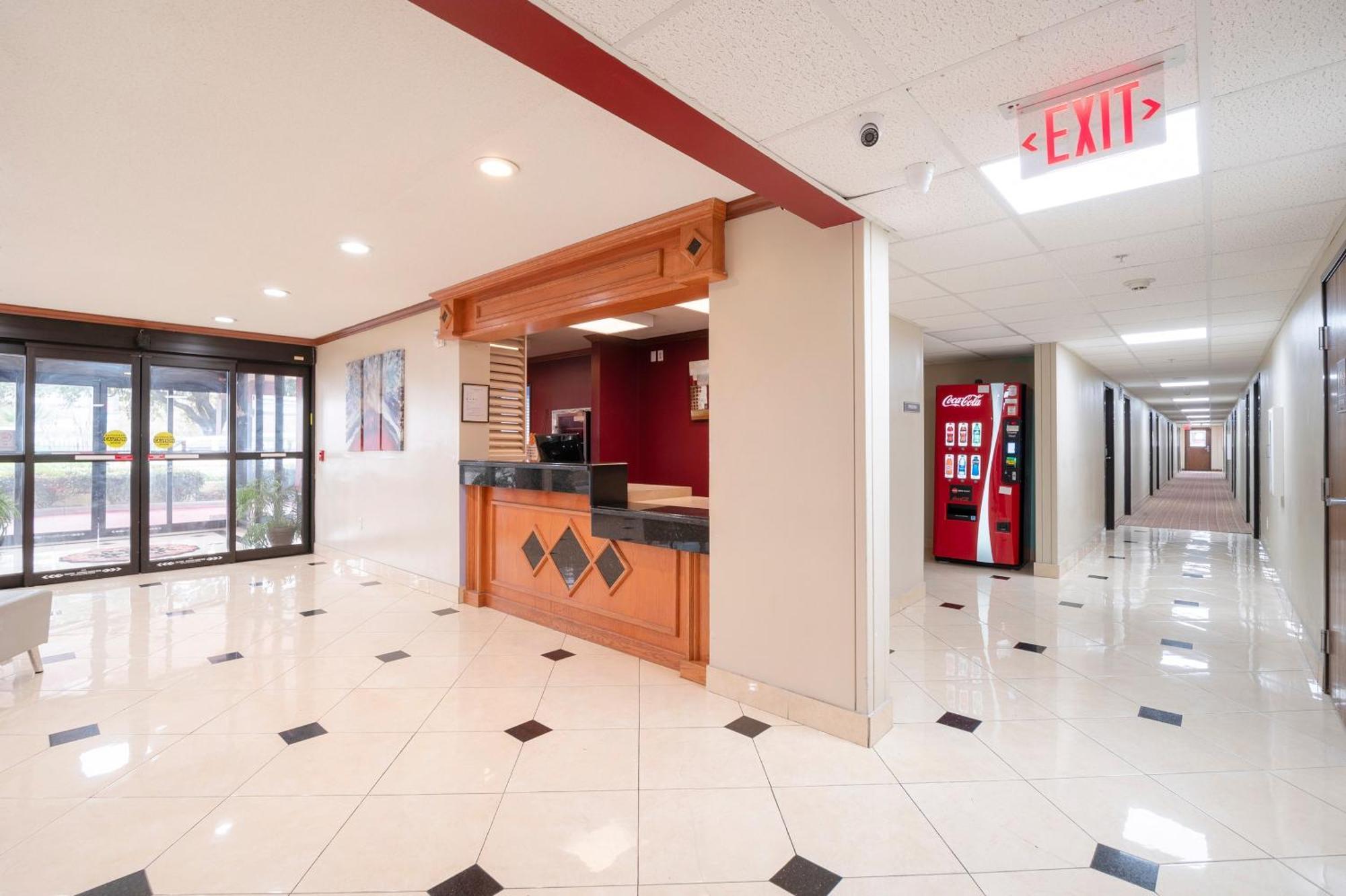 فندق Oyo Townhouse Houston Airport North المظهر الخارجي الصورة