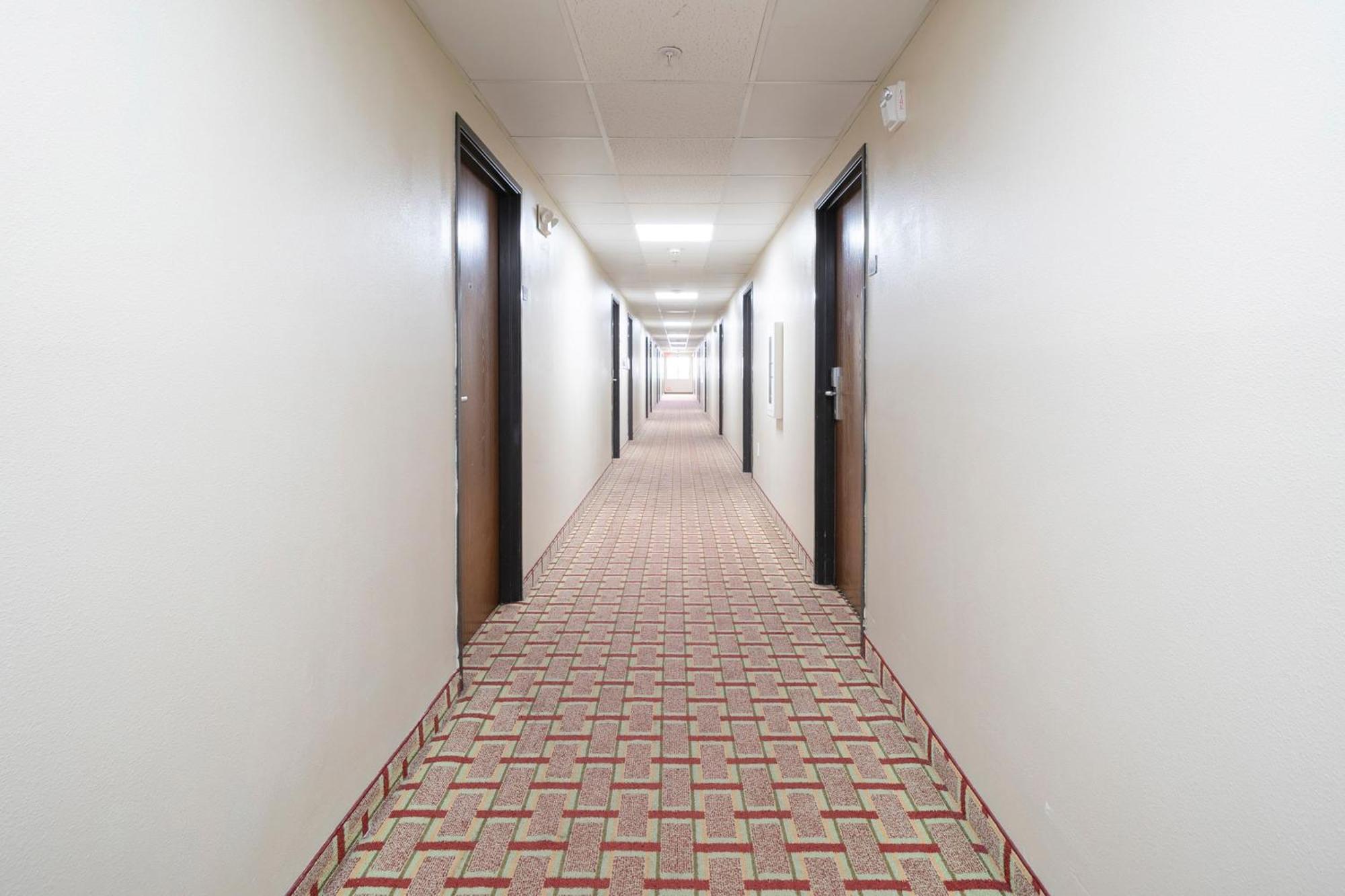 فندق Oyo Townhouse Houston Airport North المظهر الخارجي الصورة