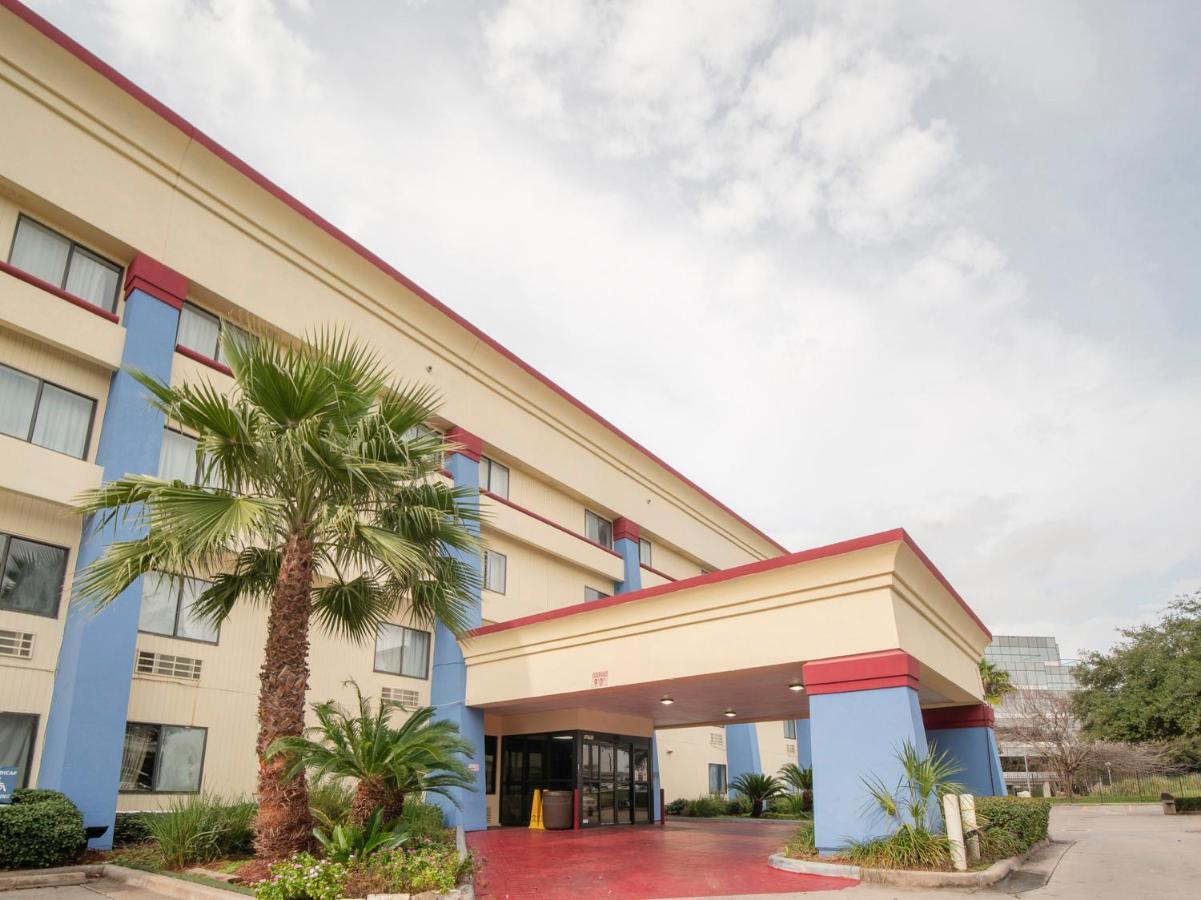فندق Oyo Townhouse Houston Airport North المظهر الخارجي الصورة